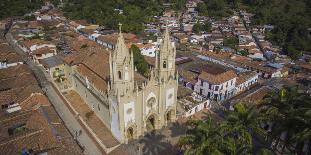 Salazar de las Palmas Templo San Pablo - Fotos por Jonathan Manrique Nossa